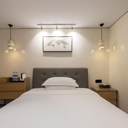 Waito Hotel Yuexiu Park Гуанчжоу Экстерьер фото